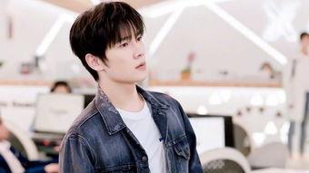 国产剧恋爱吐槽视频,揭秘剧中甜蜜背后的尴尬瞬间